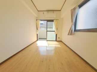 間取り・内観写真は参考です。