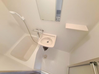 間取り・内観写真は参考です。