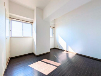 サンパレス南松山の画像