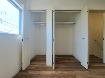 間取り・内観写真は参考です。