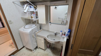 勝山町１丁目店舗付き住宅の画像