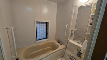 勝山町１丁目店舗付き住宅の画像