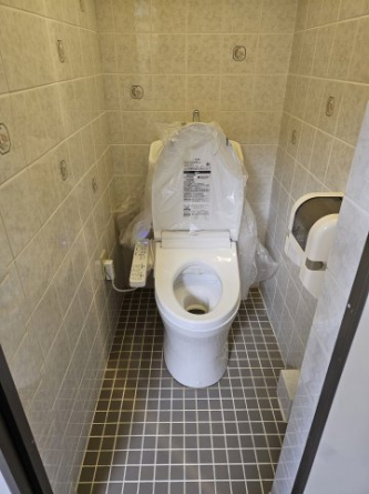 コンパクトで使いやすいトイレです