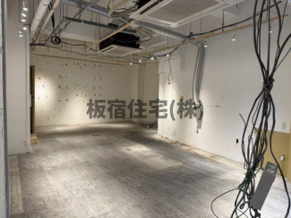 新板宿ビルの画像