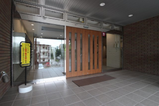 【エントランス】