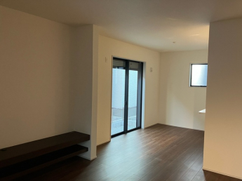 【居間・リビング】