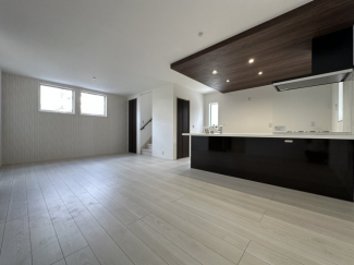 【居間・リビング】