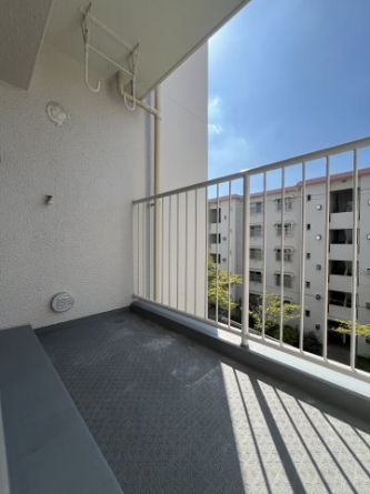 【バルコニー】