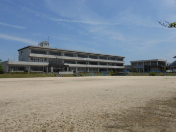 市立蒲生東小学校まで291m