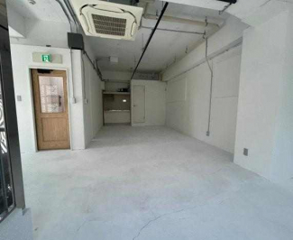 神戸市中央区中山手通４丁目の店舗一部の画像