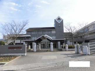 松山市立旭中学校まで2803m