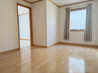 【ファミリールーム】家族の一体感を感じられるスペース！家族と過ごす時間を大切にする方にぴったりのゆとりの住空間です♪