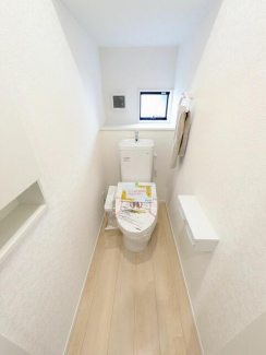 フチなしでお手入れ簡単　節水タイプとなっております
