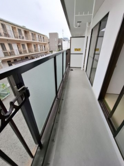 【バルコニー】