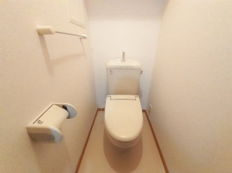 ゆったりとした空間のトイレです