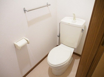 ゆったりとした空間のトイレです