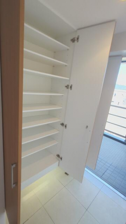玄関収納
