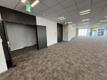 ＵＭＥＤＡ　ＥＡＳＴ　ＣＲＯＳＳの画像