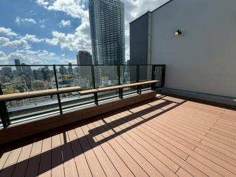 ＵＭＥＤＡ　ＥＡＳＴ　ＣＲＯＳＳの画像