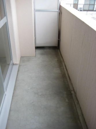 【バルコニー】