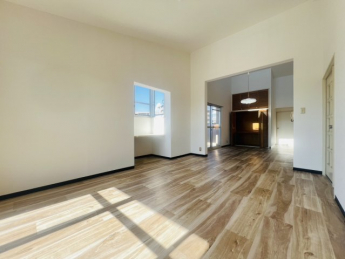 【居間・リビング】