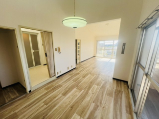 【居間・リビング】