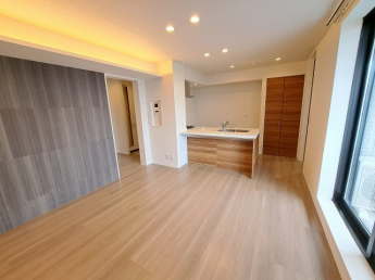 【居間・リビング】