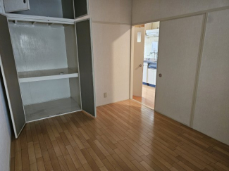 6帖洋室の収納部分です