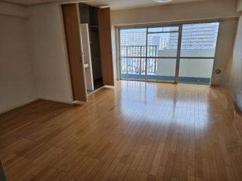 明るいリビングダイニングです