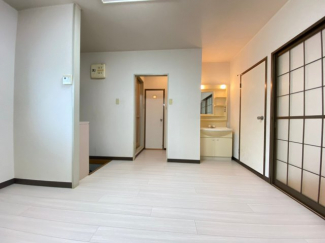 【居間・リビング】