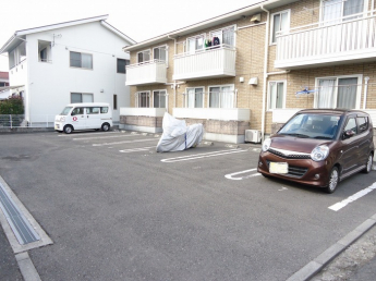 【駐車場】