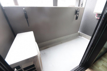 【バルコニー】