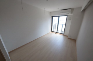 こちらのリビングで趣味の時間をお楽しみください