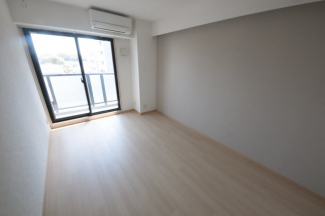 こちらの居間で趣味の時間をお楽しみください