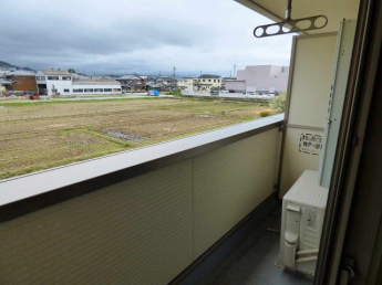 【バルコニー】