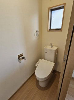 2階にもトイレがありますよ