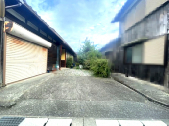 高島市新旭町藁園中古戸建の画像