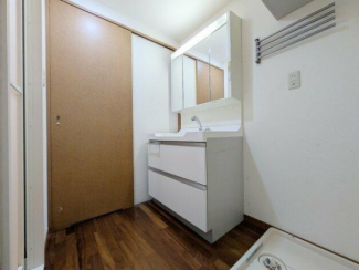 【独立洗面台】