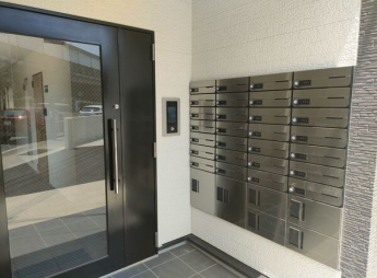 【エントランス】