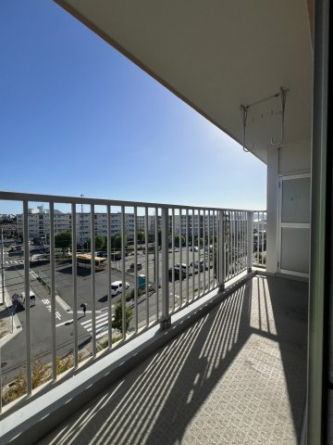 【バルコニー】