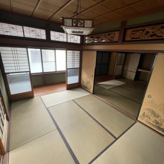離れ