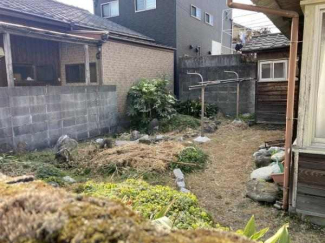 現地土地写真（上物あり・解体後引渡し）