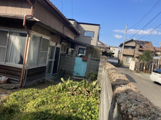 現地土地写真（上物あり・解体後引渡し）