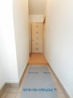 シンプルで使いやすい玄関です