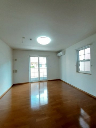 中はこのようになっています