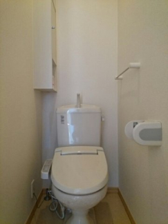 シンプルで使いやすいトイレです