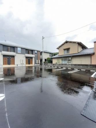 駐車場に車を止められます