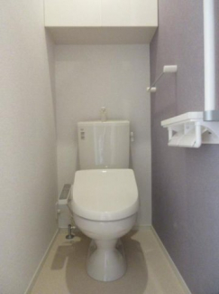 ゆったりとした空間のトイレです