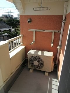 開放的で明るい空間を演出してくれるバルコニーです