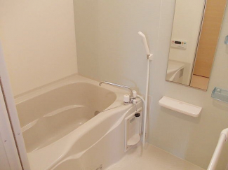日々の疲れを癒すお風呂付です